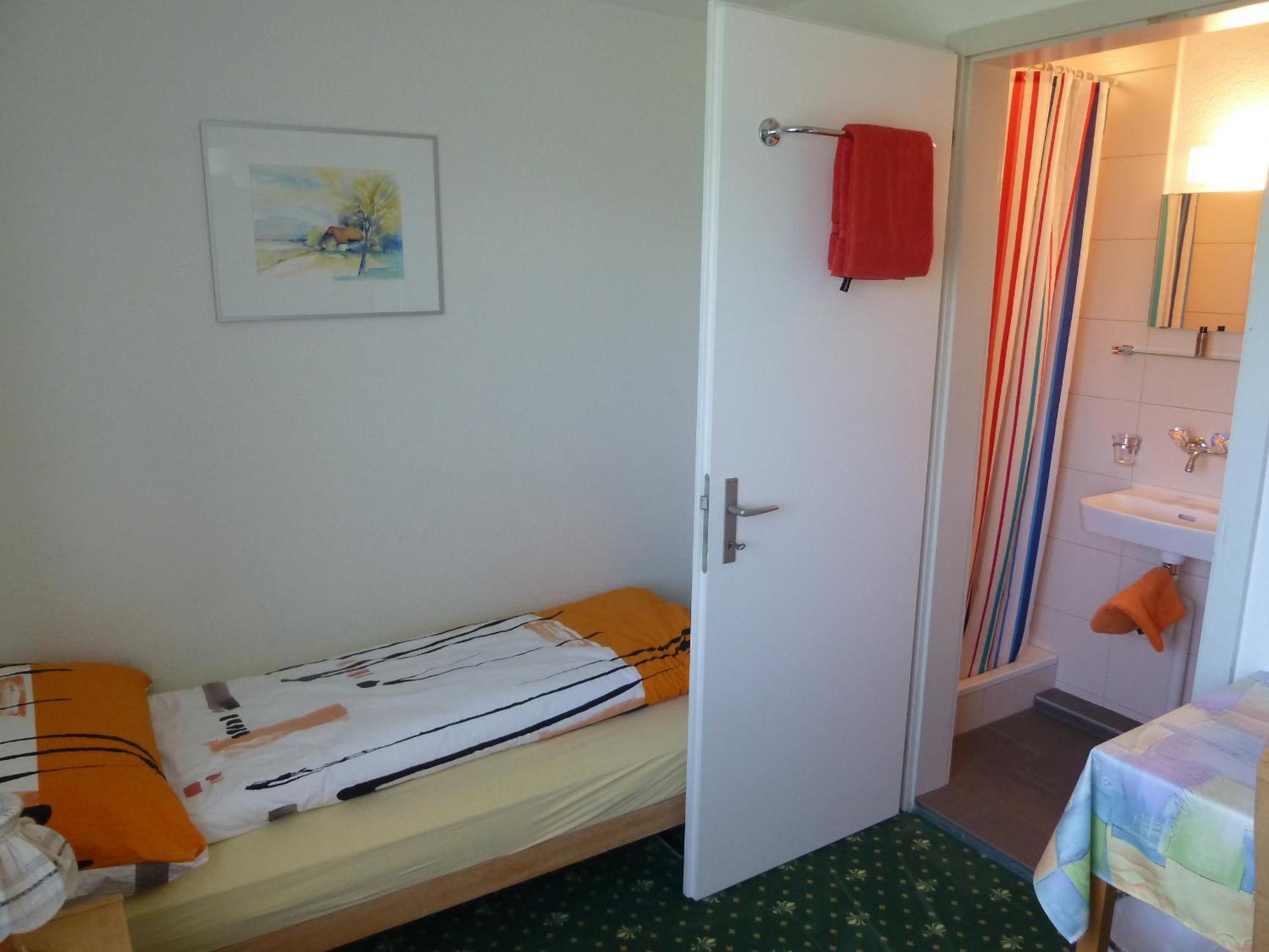 Hotel Restaurant Sunnmatt Aeschi Bei Spiez 외부 사진