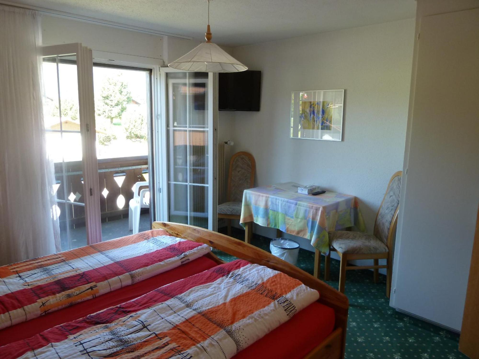 Hotel Restaurant Sunnmatt Aeschi Bei Spiez 외부 사진